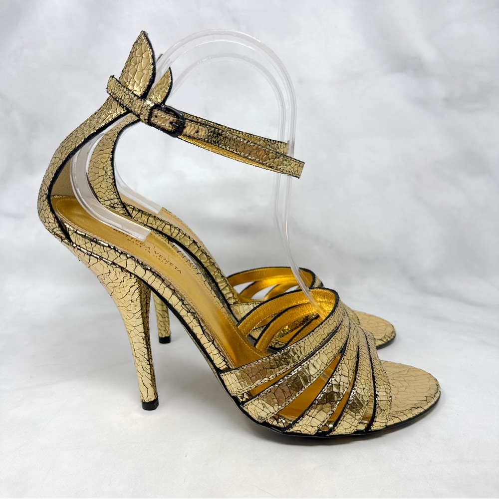 NEW Bottega Veneta Crackled Leather Strappy Ankle Strap Sandal Heels Gold 41